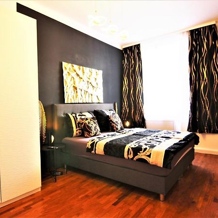 Boutique Apartments Vienna - Luxury 2 Экстерьер фото